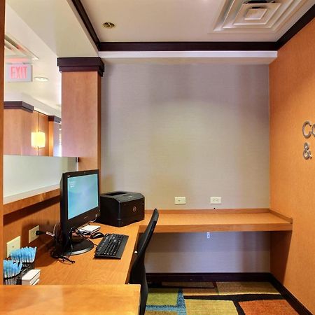 Fairfield Inn & Suites By Marriott Milwaukee Airport Oak Creek Exterior photo