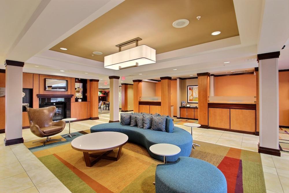 Fairfield Inn & Suites By Marriott Milwaukee Airport Oak Creek Exterior photo